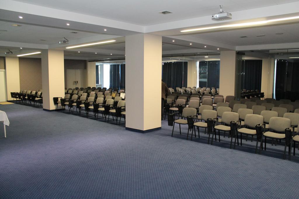 Hotel Omorika تْسْغيكفانِتْسا المظهر الخارجي الصورة